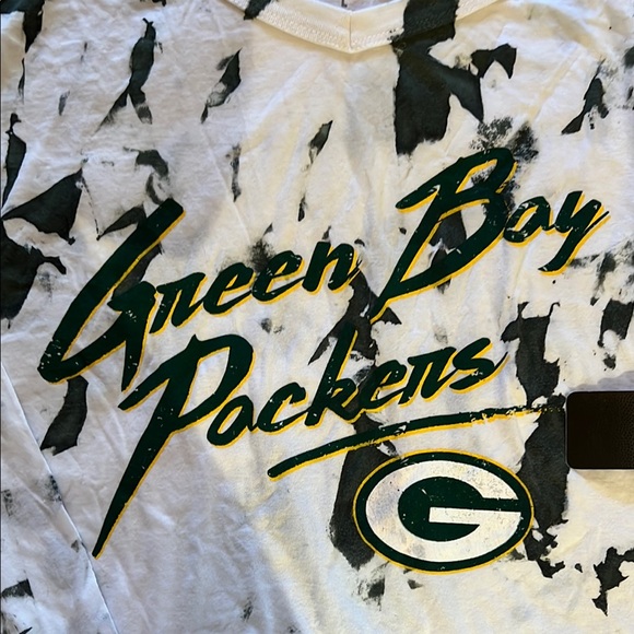 NFL Green Bay Packers Black and White Tie-Dye Shirt cropped top - Picture 5 of 11